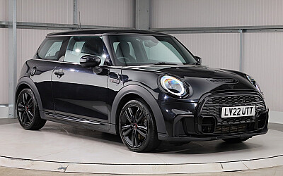 MINI HATCHBACK