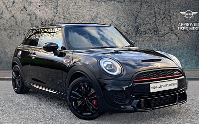 MINI HATCHBACK