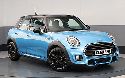 MINI HATCHBACK